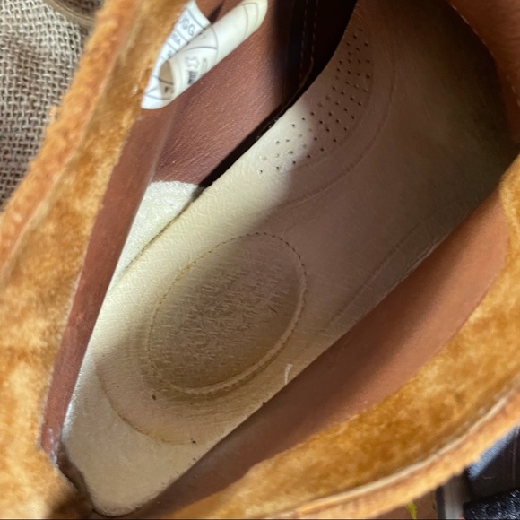 Ugg Leighton Brown Textured Leather Chukka Boot main image 8